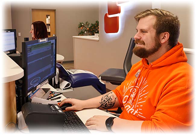 An Ascentra employee